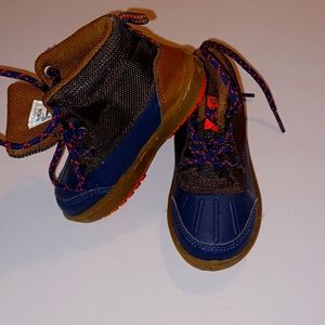 OSHKOSH BOOTS TODDLER SIZE 6